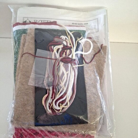 Dimensions Bottle Buddies Santa Deer Craft Kit 13" 1997 #62125 - Picture 7 of 7